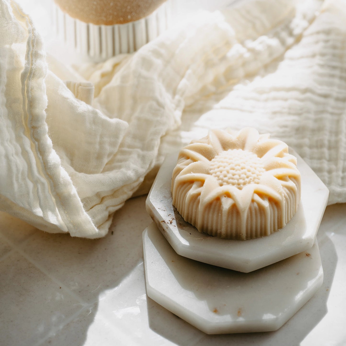 Mydło naturalne DELIKATNE Z KOZIM MLEKIEM